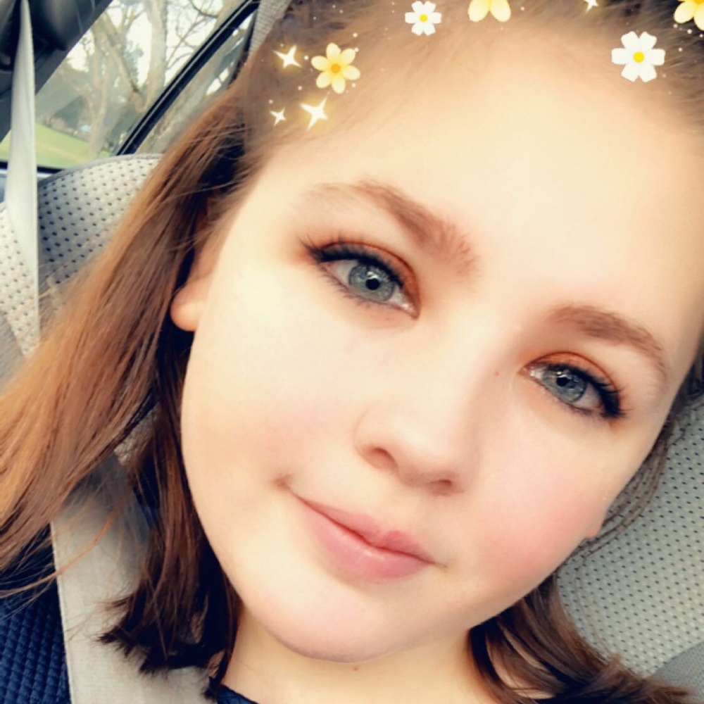 Meet your Posher, Hannah